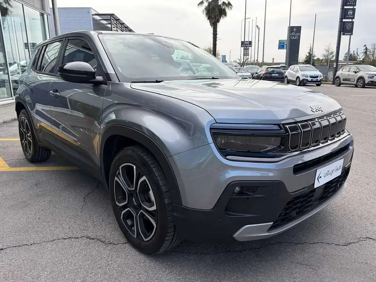 Usata Jeep Avenger Summit 101 CV (74 kW) 2025 Grigio SUV