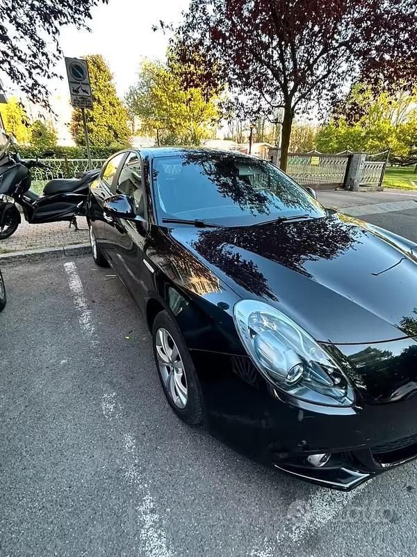 Usata Alfa Romeo Giulietta Progression 105 CV (77 kW) 2015 Nero Utilitaria
