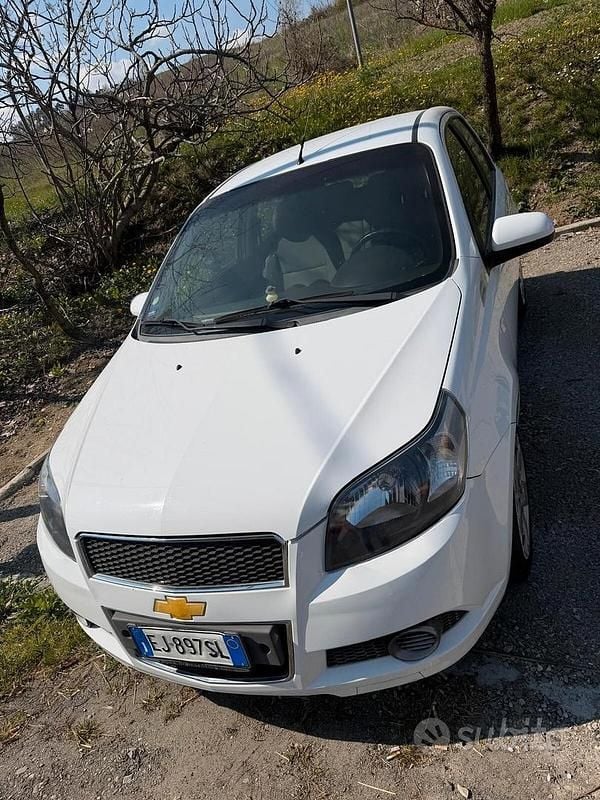 Usata Chevrolet Aveo LT 84 CV (61 kW) 2011 Bianco Berlina