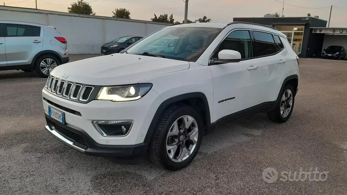 Używany Jeep Compass Limited 120 KM (88 kW) 2019 Biały SUV