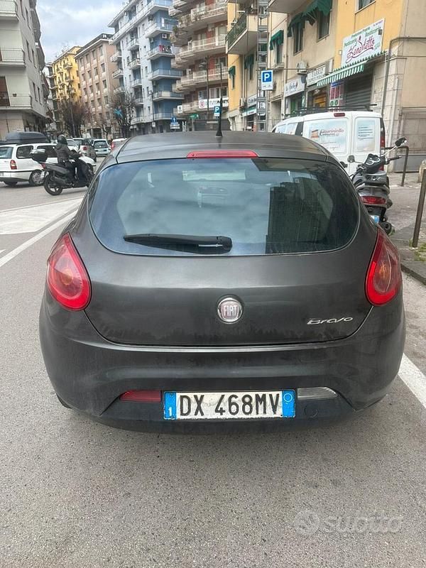 Usata Fiat Bravo 90 CV (66 kW) 2008 Grigio Utilitaria