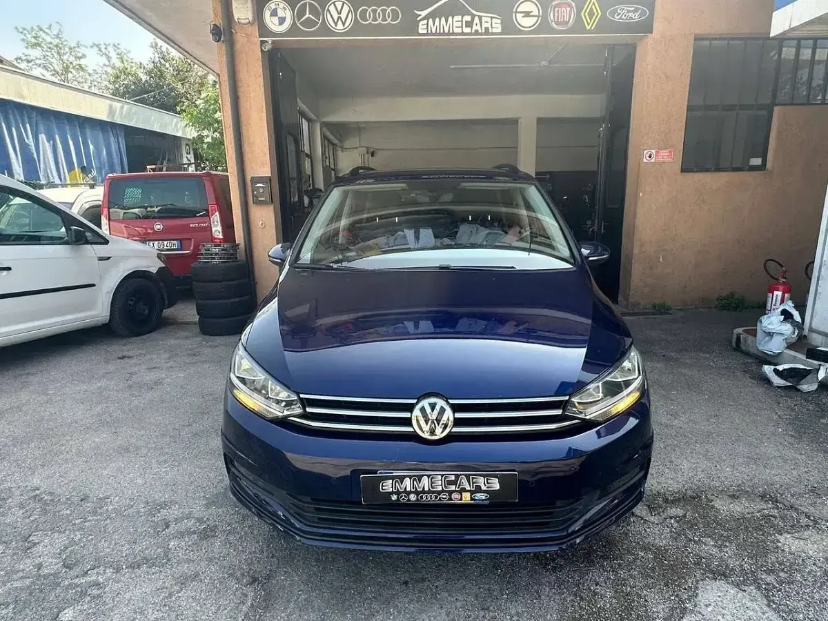 Usata VW Touran Executive 150 CV (110 kW) 2019 Blu/azzurro Monovolume