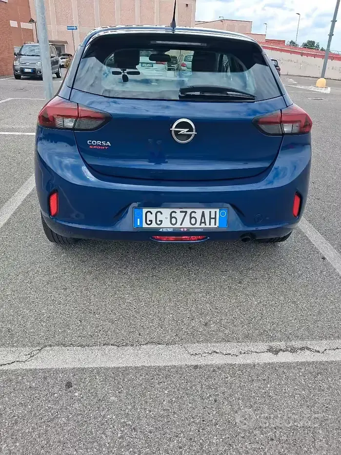 Usata Opel Corsa Elegance 75 CV (55 kW) 2021 Blu Utilitaria