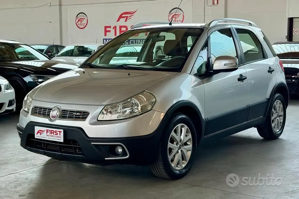 Usata Fiat Sedici Emotion 135 CV (99 kW) 2014 Grigio SUV