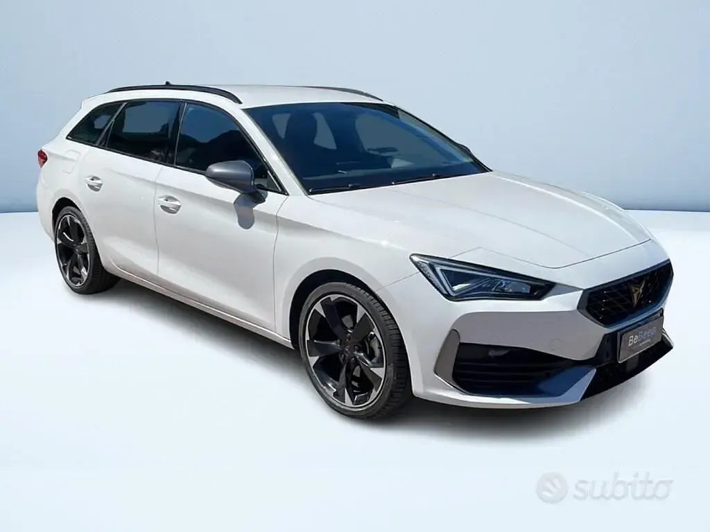 Usata Cupra Leon 150 CV (110 kW) 2024 Bianco Station wagon