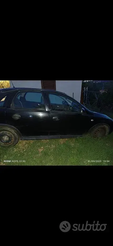 Usata Opel Corsa 75 CV (55 kW) 2004 Utilitaria