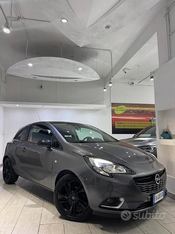 Usata Opel Corsa 69 CV (50 kW) 2015 Grigio Coupé