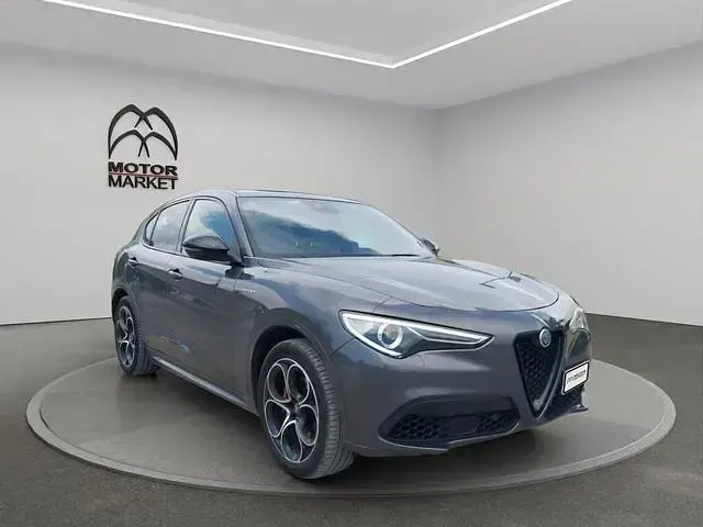 Usata Alfa Romeo Stelvio Ti 280 CV (205 kW) 2022 Grigio scuro SUV