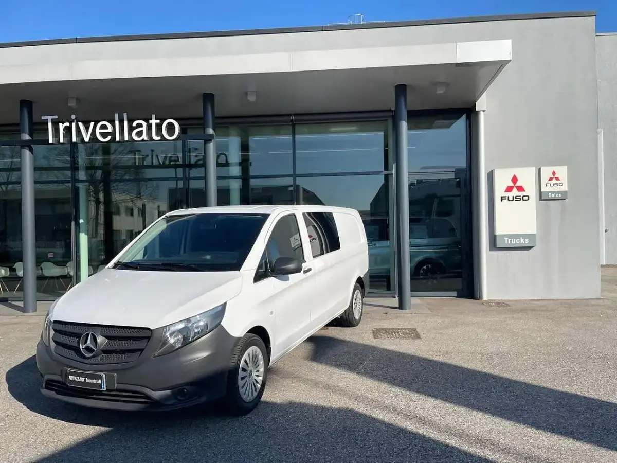 Usata Mercedes Vito 163 CV (119 kW) 2022 Bianco artico Furgone
