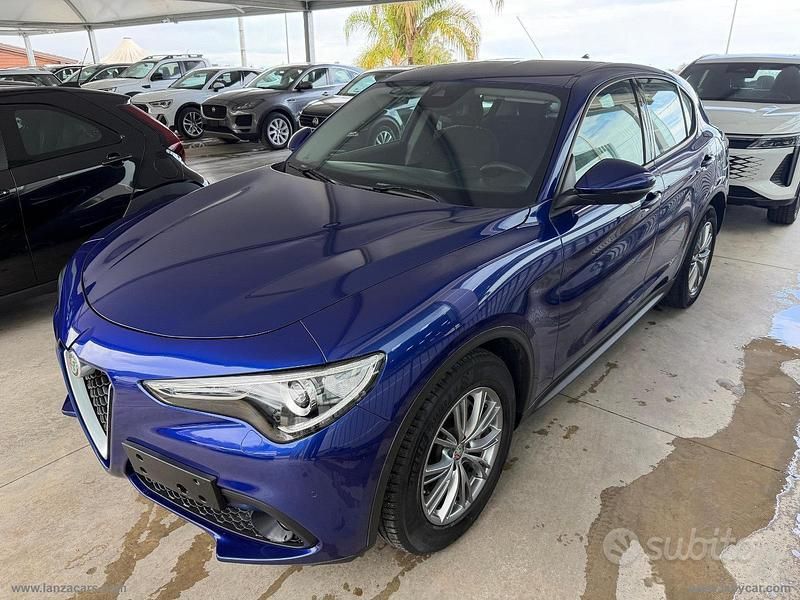 Usata Alfa Romeo Stelvio 160 CV (117 kW) 2021 Blu SUV