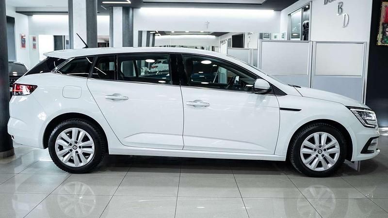 Usata Renault Mégane 116 CV (85 kW) 2022 Bianco perlato mettallizzato Monovolume