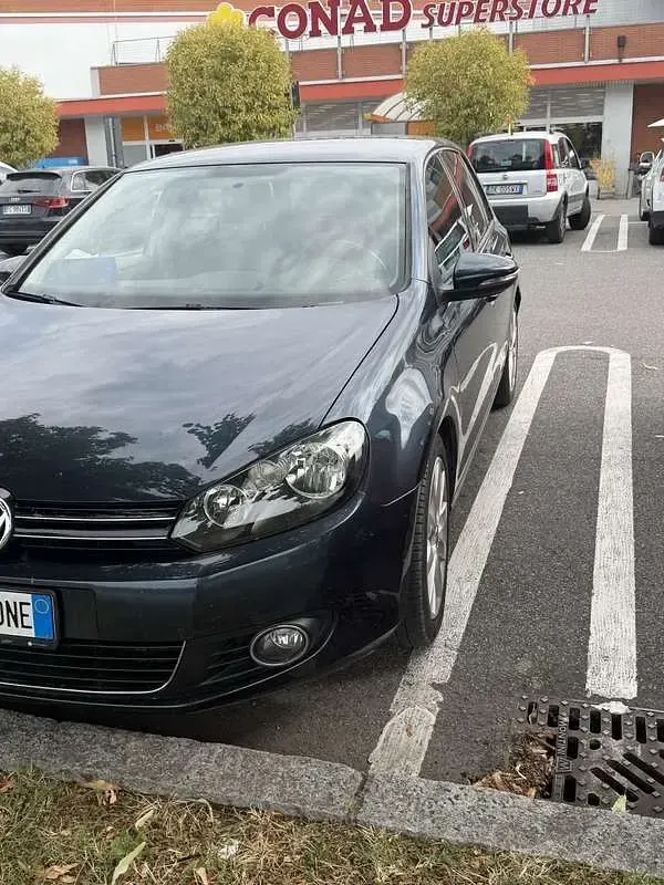 Usata VW Golf VI Highline 110 CV (80 kW) 2009 Berlina