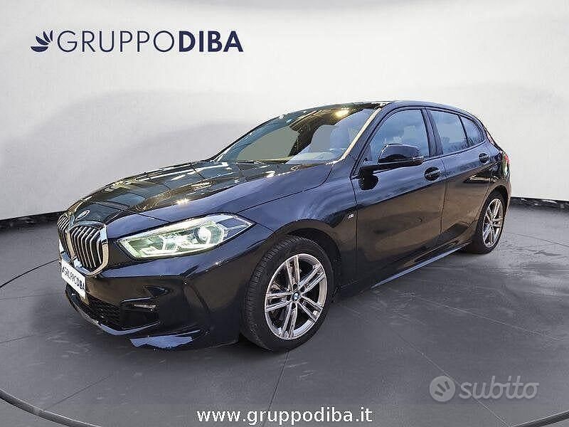 Nero Usata 2023 BMW 116 M Sport Due volumi | 28.100 € (Cara) - Immagine 1/4