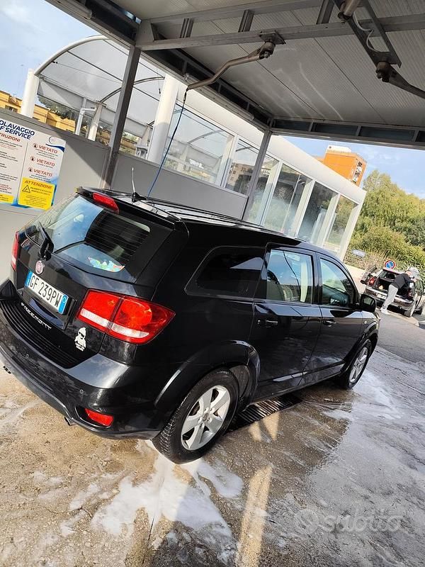 Usata Fiat Freemont 140 CV (102 kW) 2012 Nero SUV