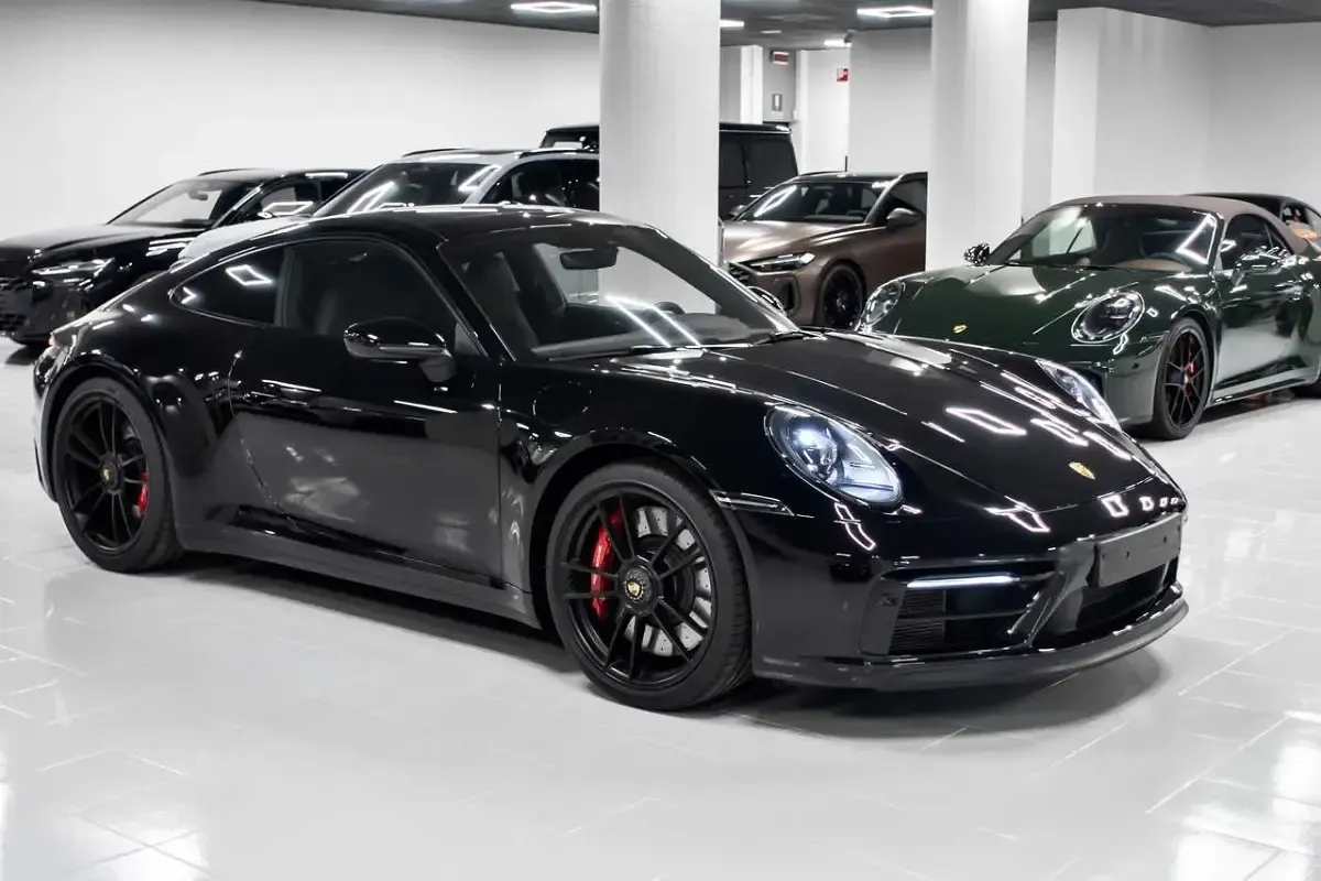 Usata Porsche 911 Carrera GTS 480 CV (353 kW) 2022 Nero jet Coupé