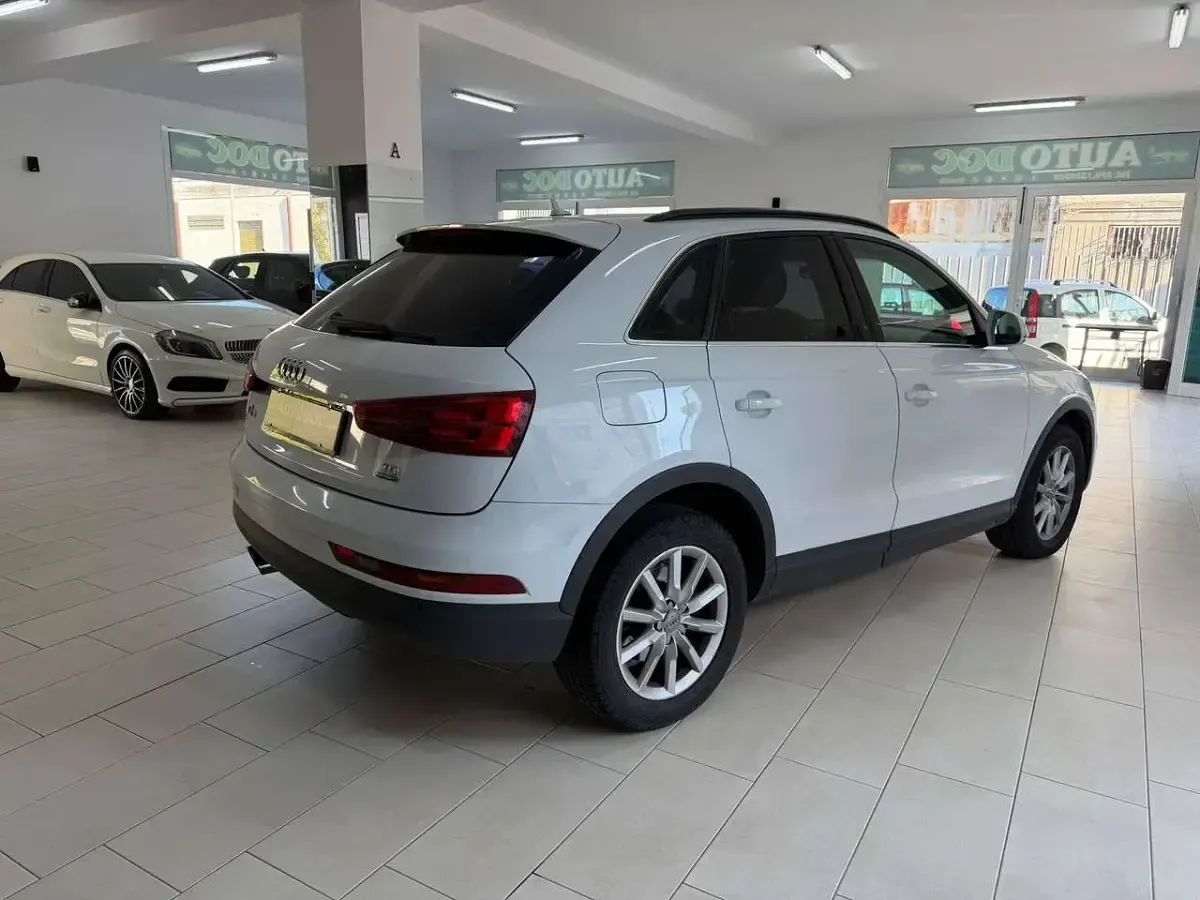 Usata Audi Q3 Ambiente 150 CV (110 kW) 2016 Bianco SUV