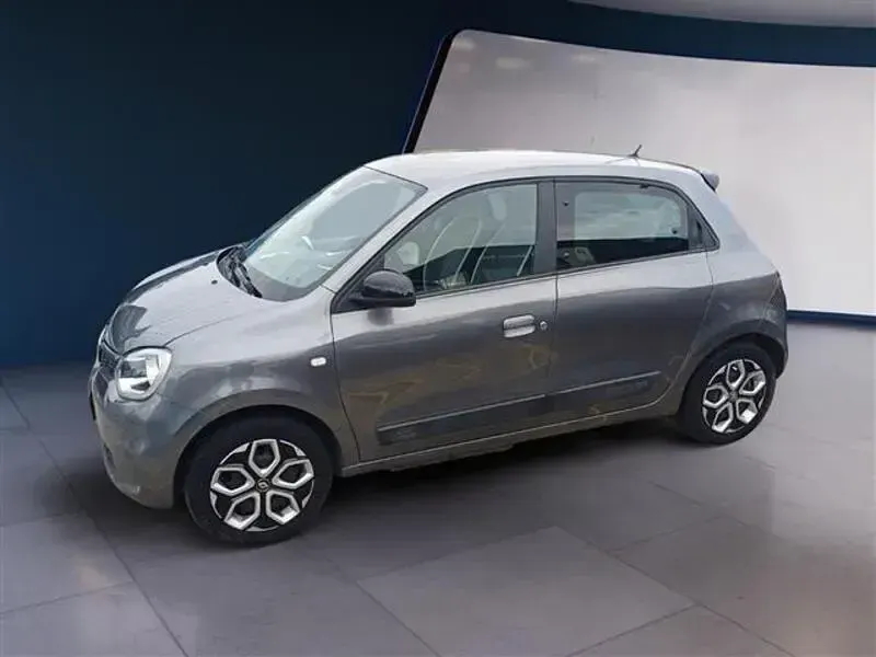 Usata Renault Twingo Equilibre 22 kW (30 CV) 2022 Grigio scuro Utilitaria
