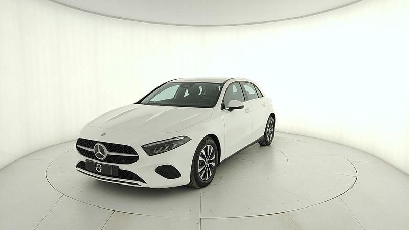 Usata Mercedes A180 Advanced 116 CV (85 kW) 2025 Bianco Berlina