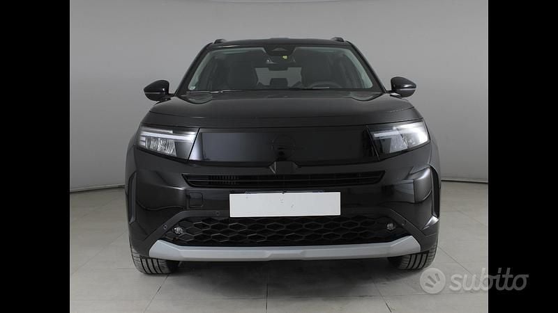 Usata Opel Frontera 145 CV (106 kW) 2025 Nero SUV