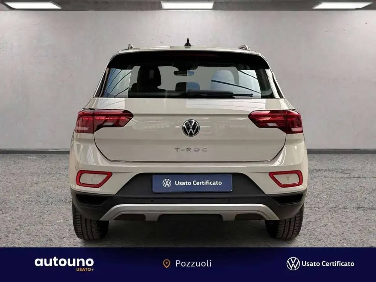 Occasion VW T-Roc Life 110 PK (80 kW) 2024 Grijs SUV