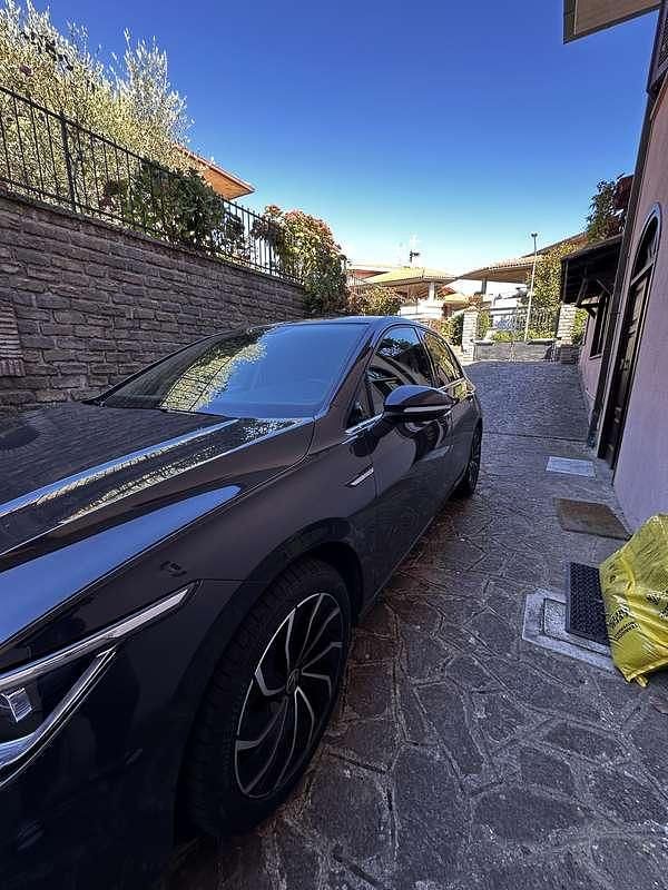 Usata VW Golf VIII Style 131 CV (96 kW) 2020 Berlina