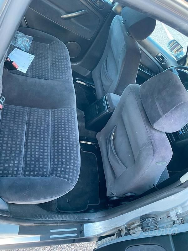 Usata VW Passat 130 CV (95 kW) 2003 Grigio Berlina