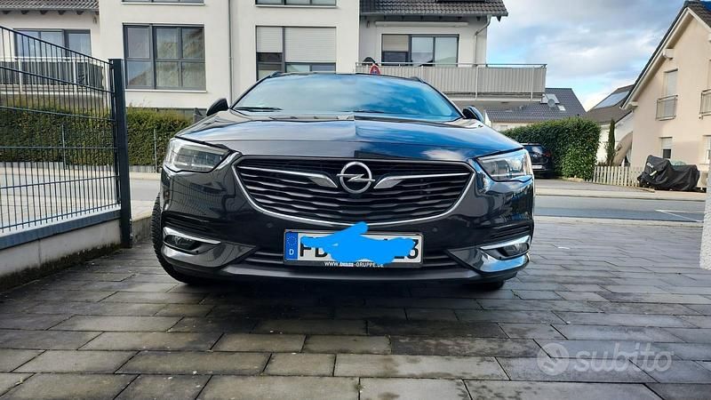 Usata Opel Insignia Sport 136 CV (100 kW) 2019 Nero Utilitaria
