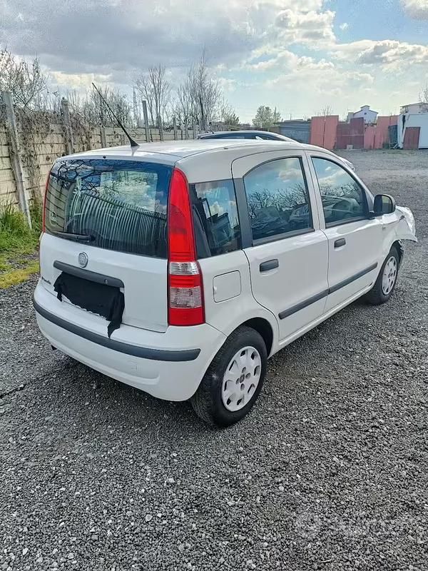 Usata Fiat Panda 69 CV (50 kW) 2012 Bianco Utilitaria