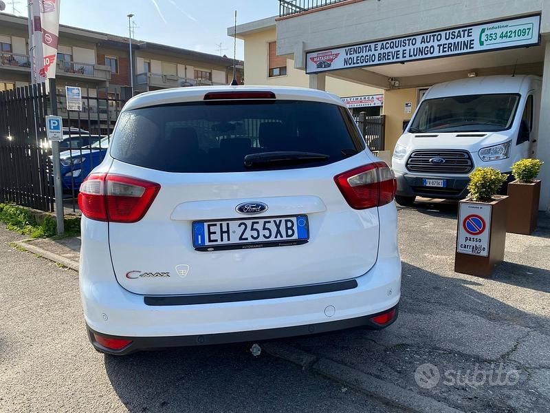 Usata Ford C-MAX Titanium 110 CV (80 kW) 2011 Bianco Monovolume