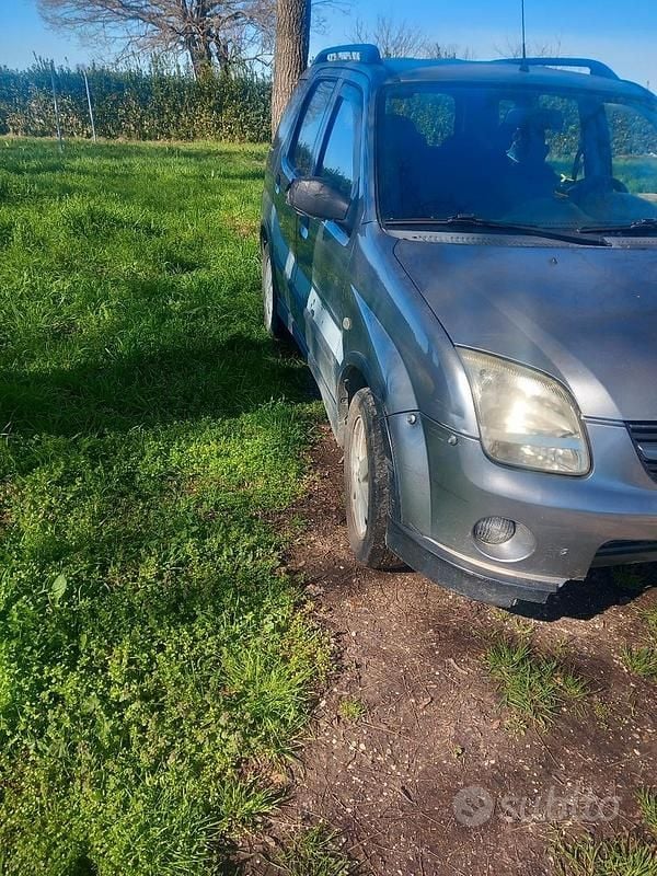 Usata Suzuki Ignis 70 CV (51 kW) 2005 Utilitaria