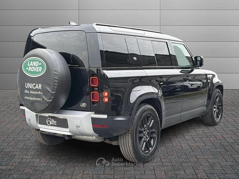 Usata Land Rover Defender SE 200 CV (147 kW) 2023 Nero SUV