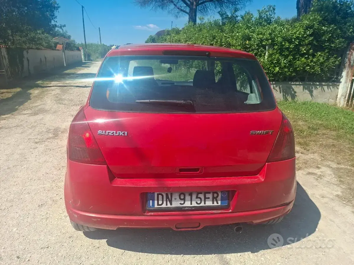 Usata Suzuki Swift 69 CV (50 kW) 2008 Rosso Utilitaria