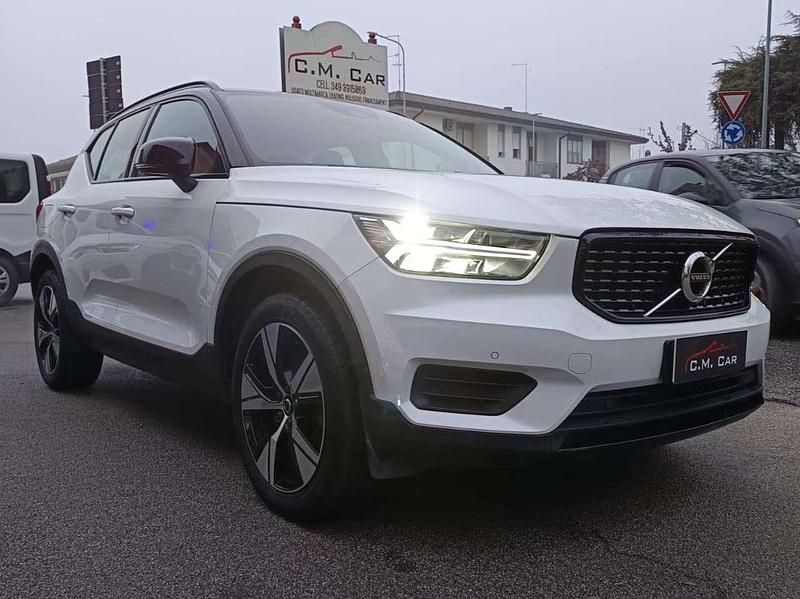 Bianco Usata 2021 Volvo XC40 Inscription SUV | 25.900 € (Cara) - Immagine 1/4