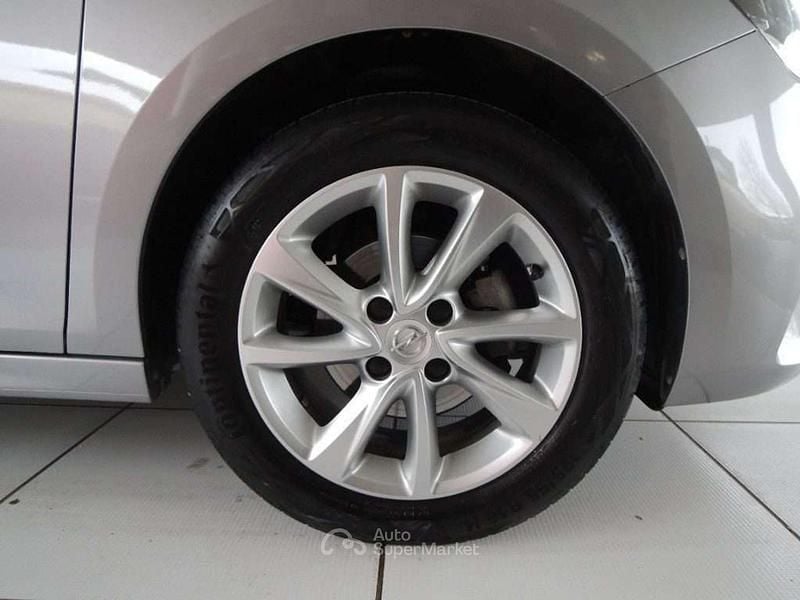 Usata Opel Corsa Elegance 75 CV (55 kW) 2021 Argento Utilitaria