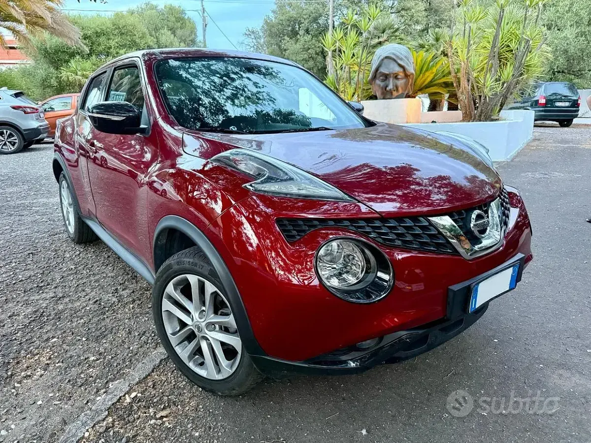 Usata Nissan Juke 115 CV (84 kW) 2017 Rosso SUV