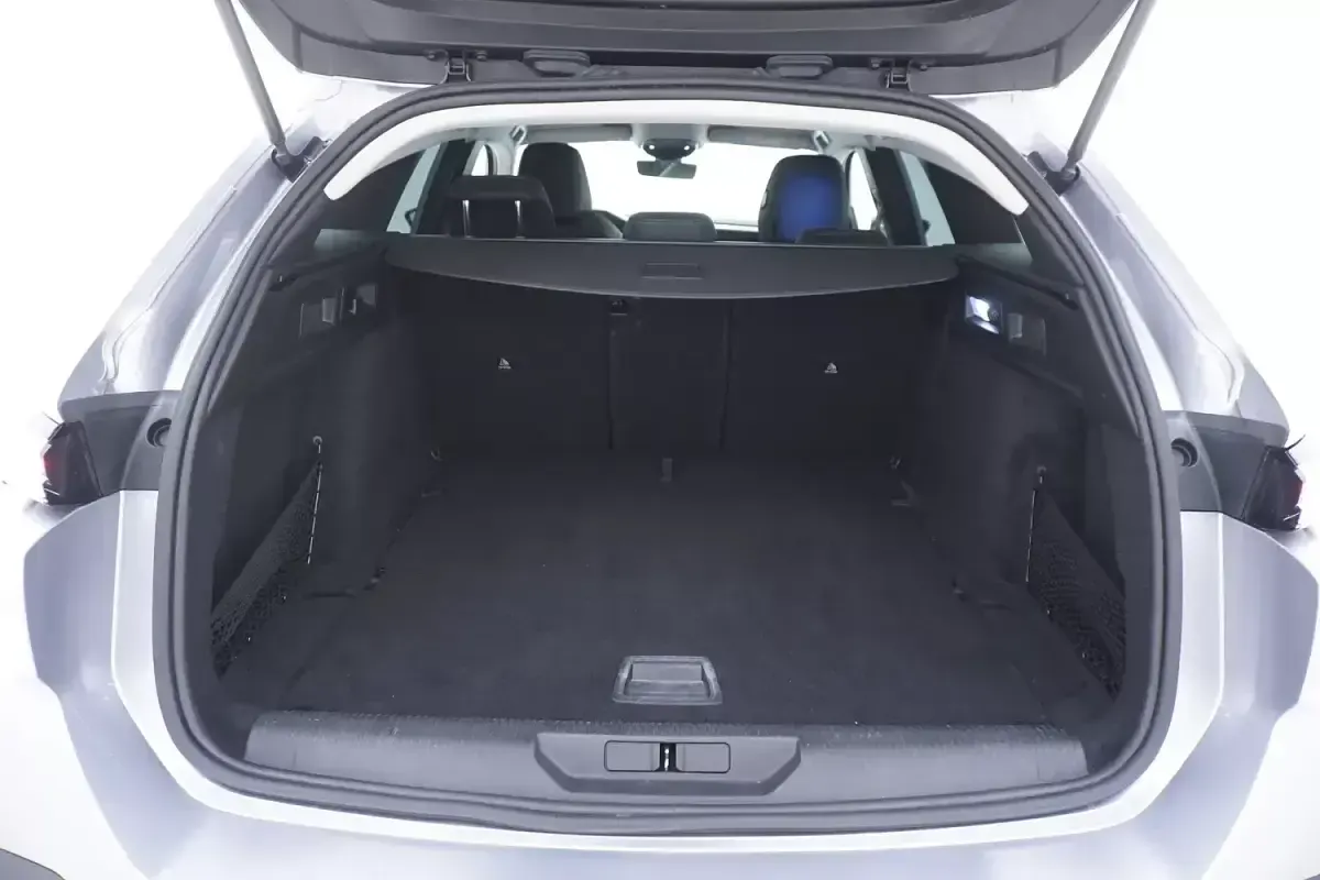Usata Peugeot 308 SW Allure 131 CV (96 kW) 2022 Argentoargento Station wagon
