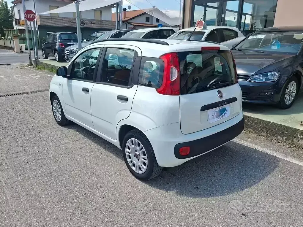 Usata Fiat Panda 69 CV (50 kW) 2015 Bianco Utilitaria