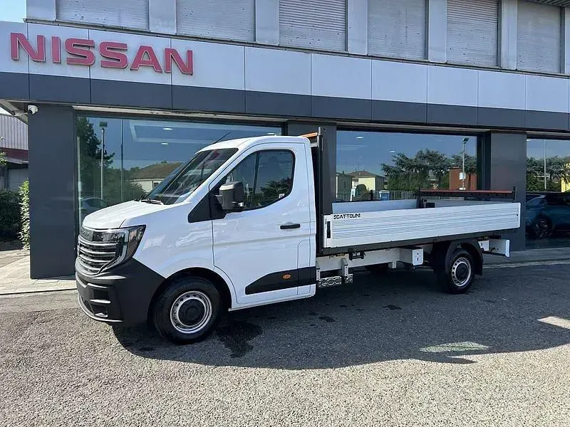 Nuova Renault Master 131 CV (96 kW) 2026 Bianco Monovolume