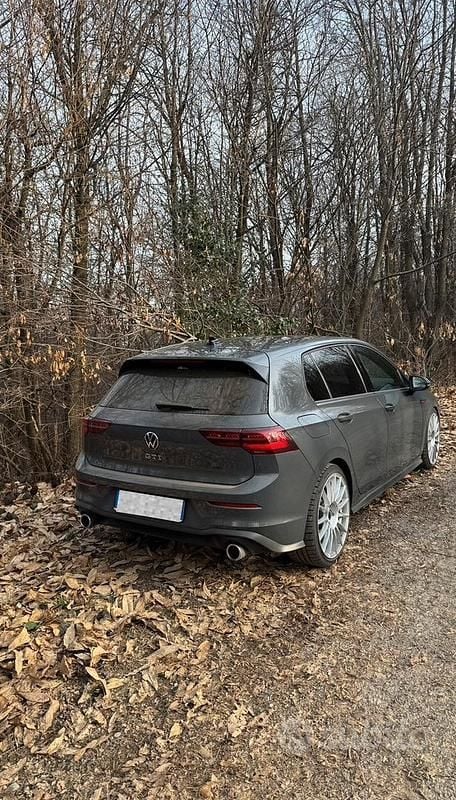 Usata VW Golf VII GTI 320 CV (235 kW) 2021 Utilitaria