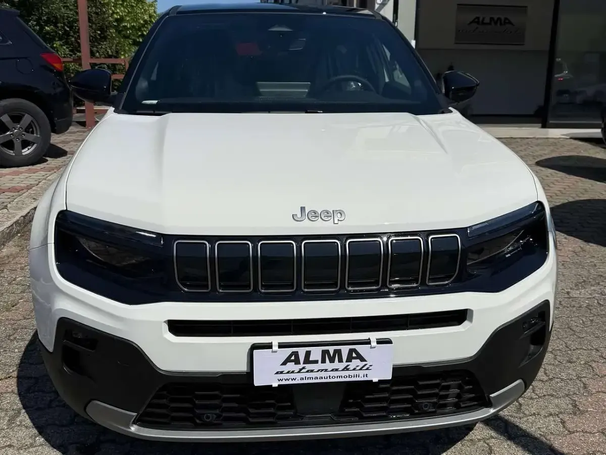 Nuova Jeep Avenger Summit 101 CV (74 kW) 2026 Bianco SUV