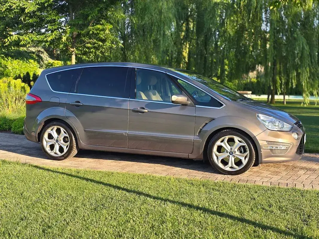 Usata Ford S-MAX Titanium 163 CV (119 kW) 2014 Grigio Monovolume