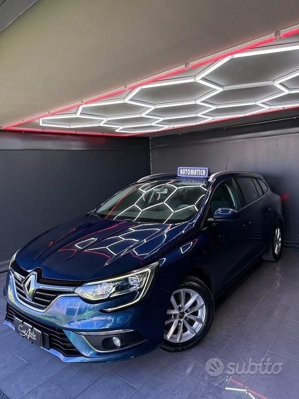 Usata Renault Mégane GrandTour 116 CV (85 kW) 2020 Blu Station wagon