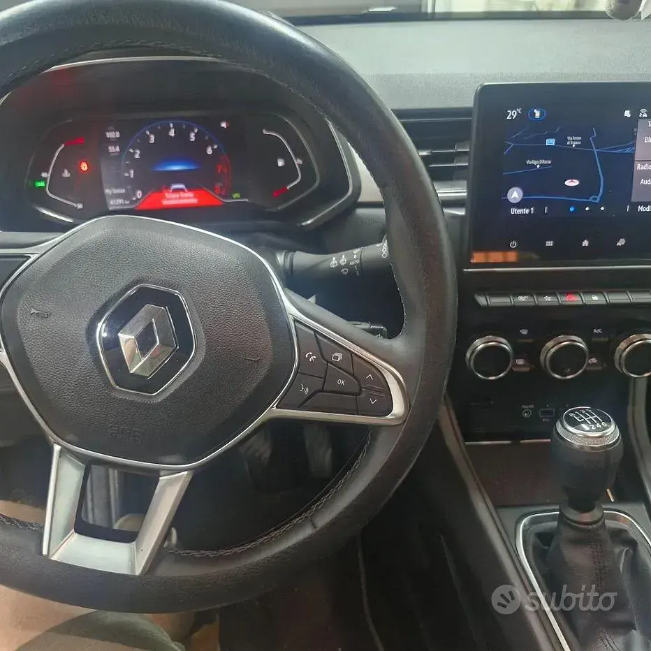 Usata Renault Captur 101 CV (74 kW) 2022 Bluazzurro SUV