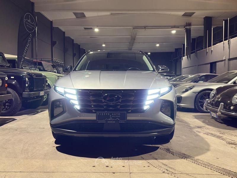 Usata Hyundai Tucson 179 CV (131 kW) 2022 Argento metallizzato SUV