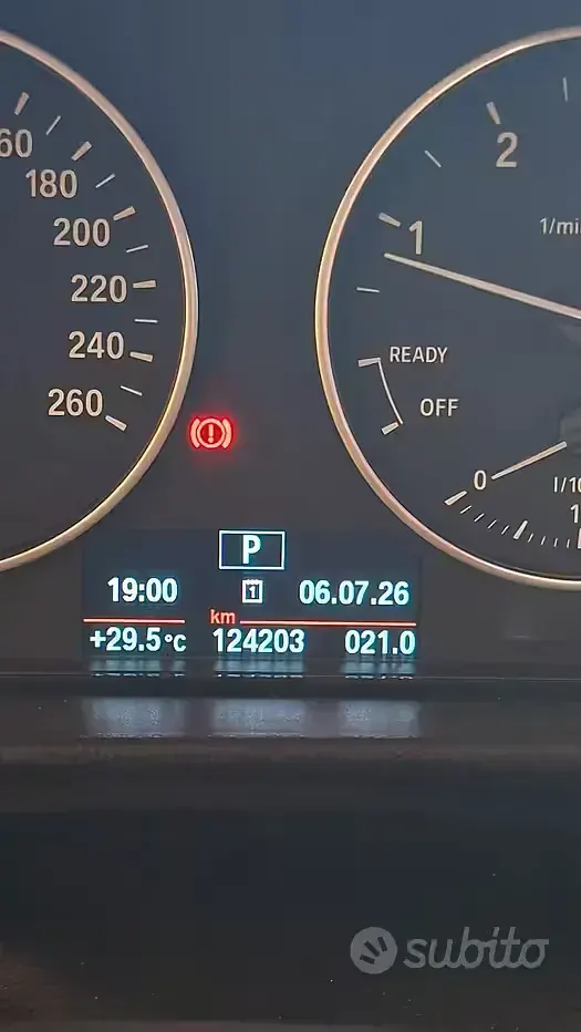 Usata BMW 318 Advantage 150 CV (110 kW) 2017 Grigio Berlina