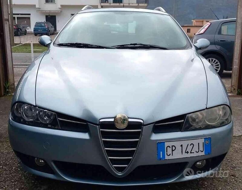 Usato 2004 Alfa Romeo 156 1.9 Diesel 140 CV (2.399 €)