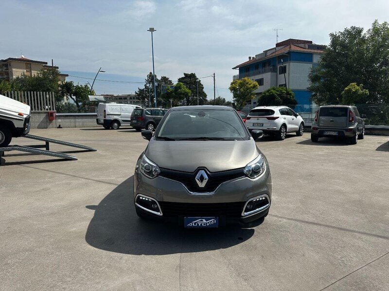 Usato 2014 Renault Captur 1.5 Diesel 90 CV (13.900 €)