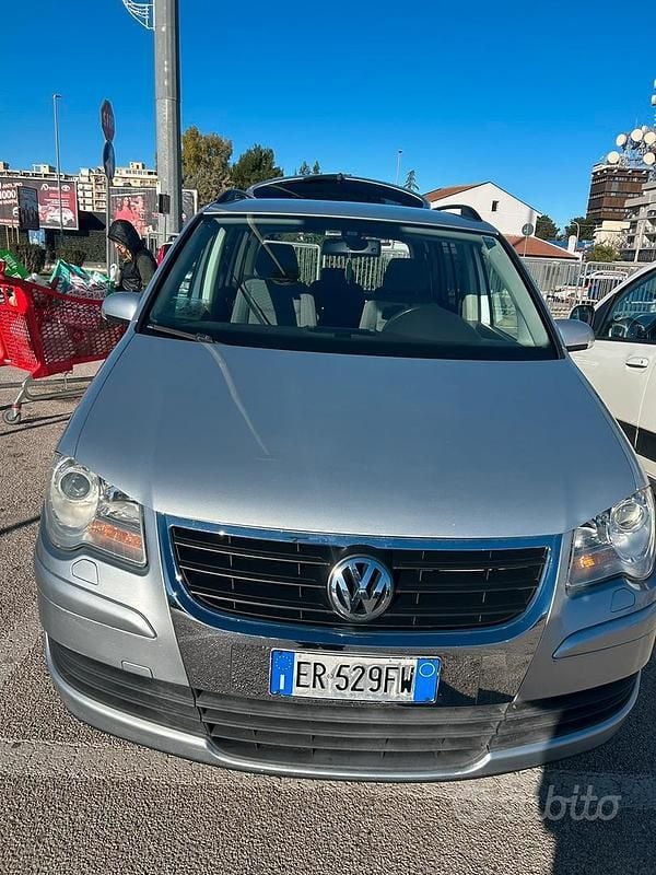 Usata VW Touran 109 CV (80 kW) 2008 Grigio Monovolume