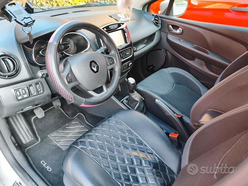 Usata Renault Clio IV Zen 90 CV (66 kW) 2018 Grigio Berlina