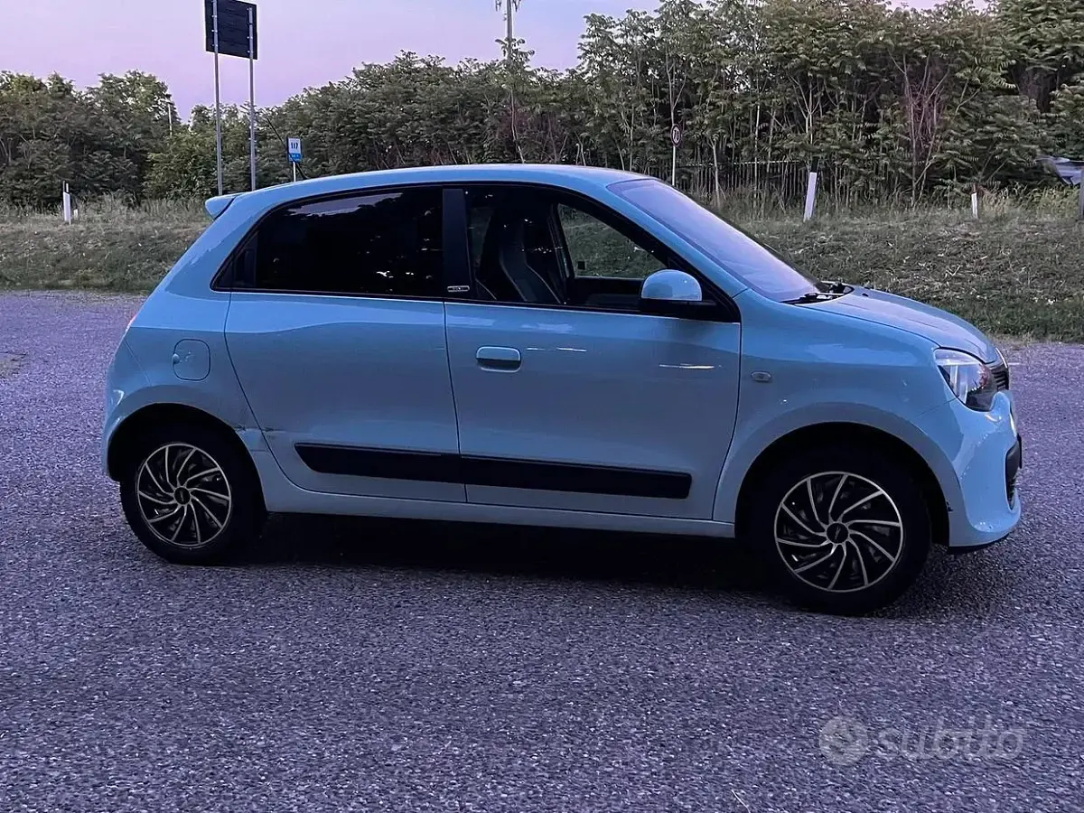 Usata Renault Twingo 90 CV (66 kW) 2018 Blu Utilitaria